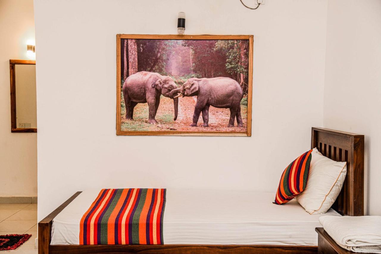 Best Safari House Udawalawe Eksteriør billede